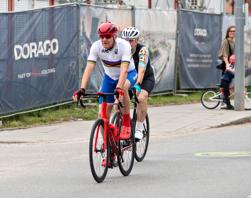 Ścigali się na szosie i rolkach. Road Race w Elblągu zdjęcie nr 351484