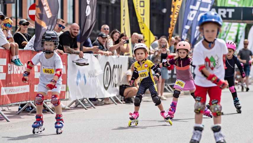 Ścigali się na szosie i rolkach. Road Race w Elblągu zdjęcie nr 351587