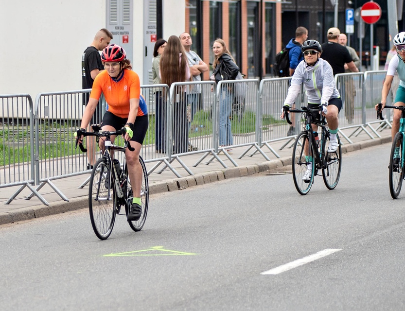 Ścigali się na szosie i rolkach. Road Race w Elblągu zdjęcie nr 351490