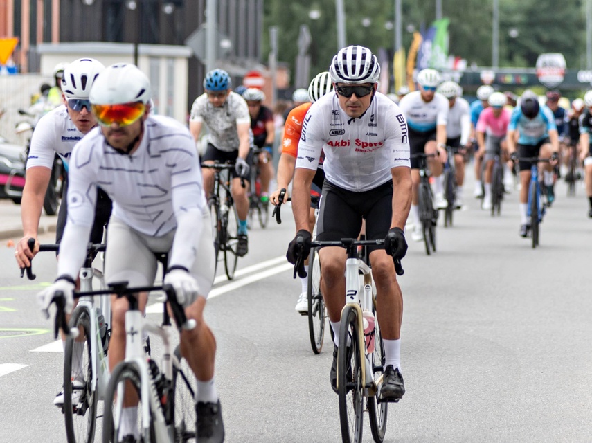 Ścigali się na szosie i rolkach. Road Race w Elblągu zdjęcie nr 351474
