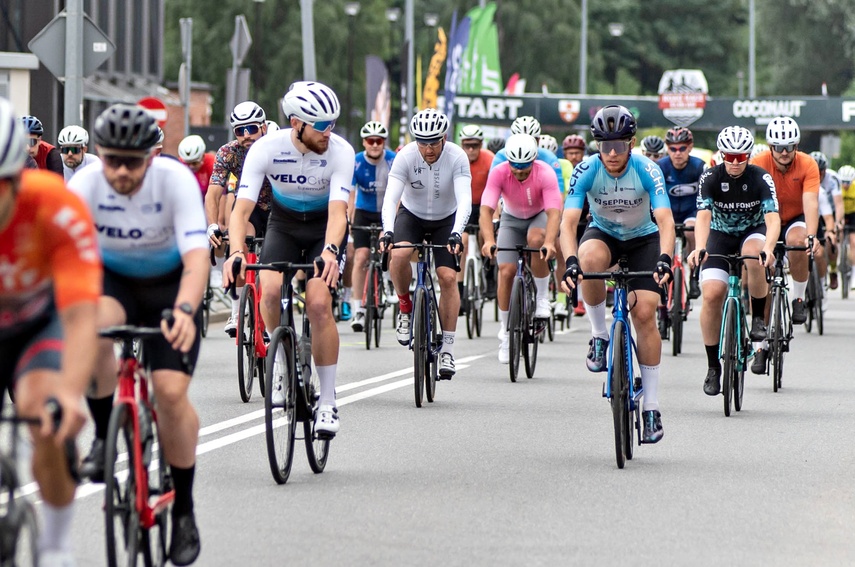 Ścigali się na szosie i rolkach. Road Race w Elblągu zdjęcie nr 351475