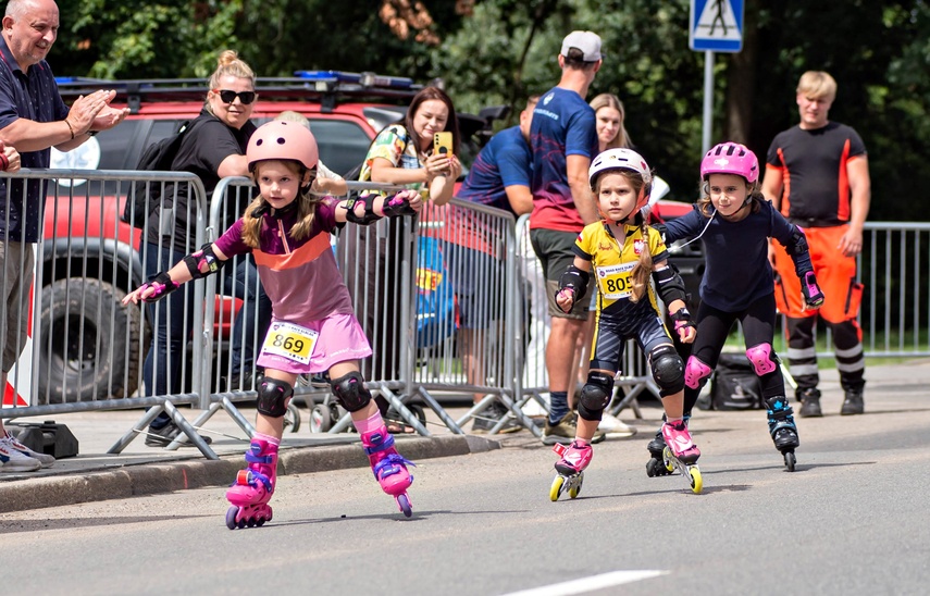 Ścigali się na szosie i rolkach. Road Race w Elblągu zdjęcie nr 351590