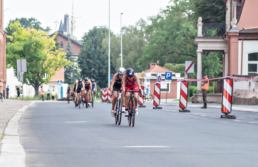 Triathlonowe Mistrzostwa Europy w Elblągu wystartowały zdjęcie nr 351850