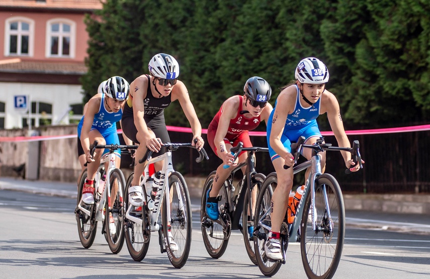 Triathlonowe Mistrzostwa Europy w Elblągu wystartowały zdjęcie nr 351844