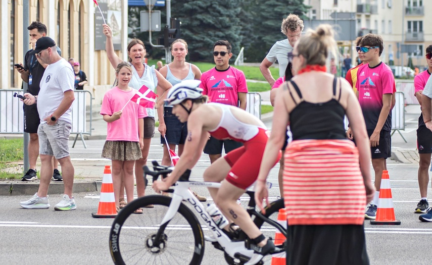 Triathlonowe Mistrzostwa Europy w Elblągu wystartowały zdjęcie nr 351851