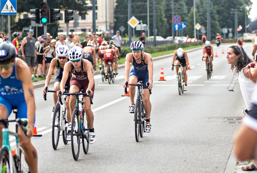 Triathlonowe Mistrzostwa Europy w Elblągu wystartowały zdjęcie nr 351853