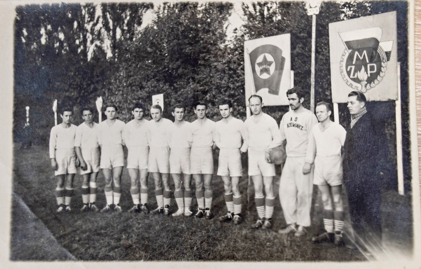 Kazimierz Mikłaszewicz: Przez piłkę wyrzucili mnie ze szkoły zdjęcie nr 352237
