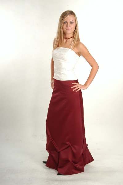 27. Karolina Cechowska, wzrost: 171 cm; wymiary: 85/66/90; szkoła: Gimnazjum nr 3 w Elblągu; zainteresowania: sport,
