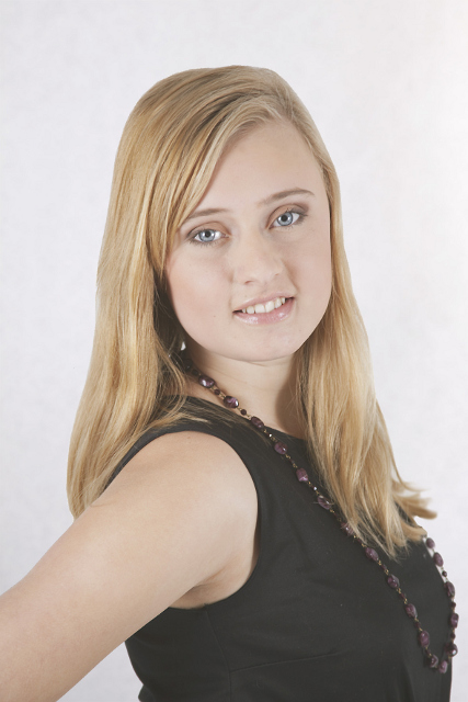 Kandydatka z numerem 6 – Aleksandra Kawka  
wiek: 15 lat
wymiary: 84/70/88
wzrost: 168cm
miejsce