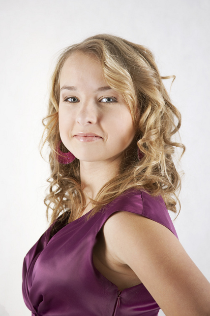 Kandydatka z numerem 7 – Magdalena Śnieżawska 
wiek: 16 lat
wymiary: 84/66/89
wzrost: 172cm
miejsce