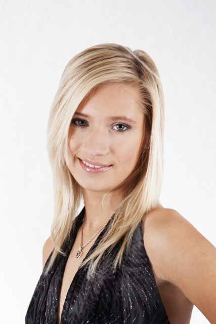 Kandydatka z numerem 15 – Marta Kuligowska 
wiek:  18 lat
wymiary: 83/58/87
wzrost: 168cm
miejsce