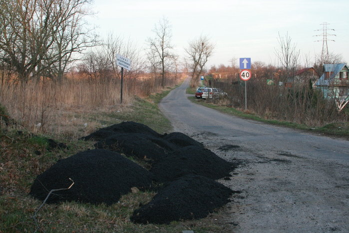 Elbląg Asfalt na trawy Elbląg dziurawy