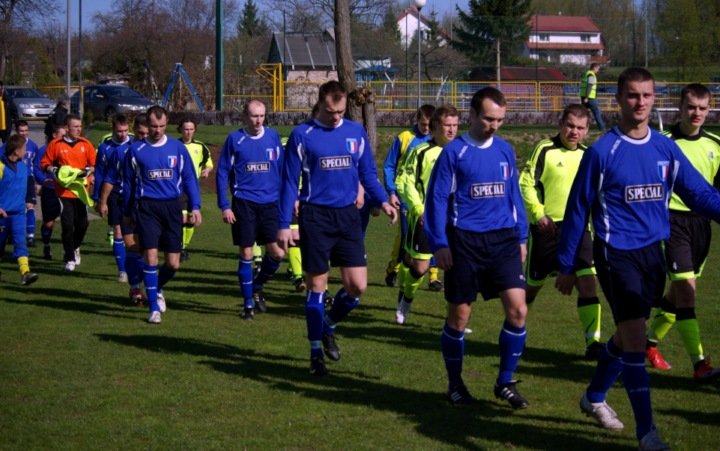 Remis w derbowym meczu zdjęcie nr 34114