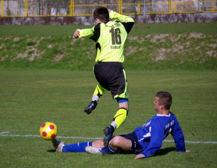 Remis w derbowym meczu zdjęcie nr 34125
