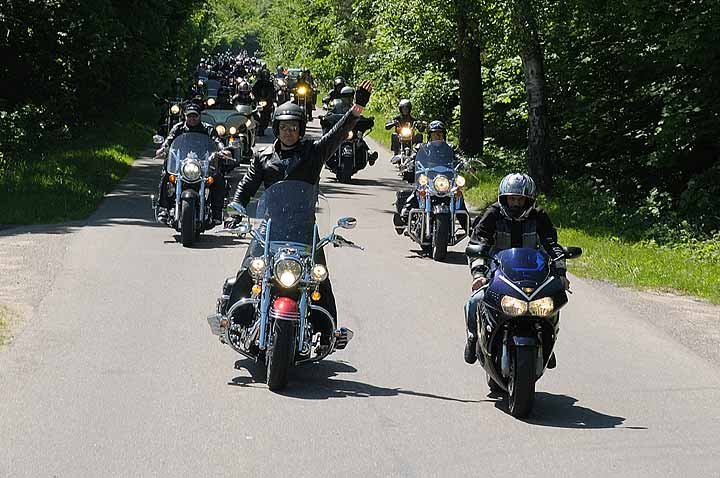Zlot motocyklistów w Nadbrzeżu zdjęcie nr 35877