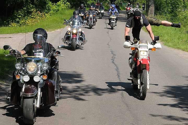 Zlot motocyklistów w Nadbrzeżu zdjęcie nr 35889