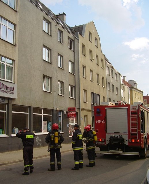Akcja strażaków przy Bałuckiego zdjęcie nr 37496