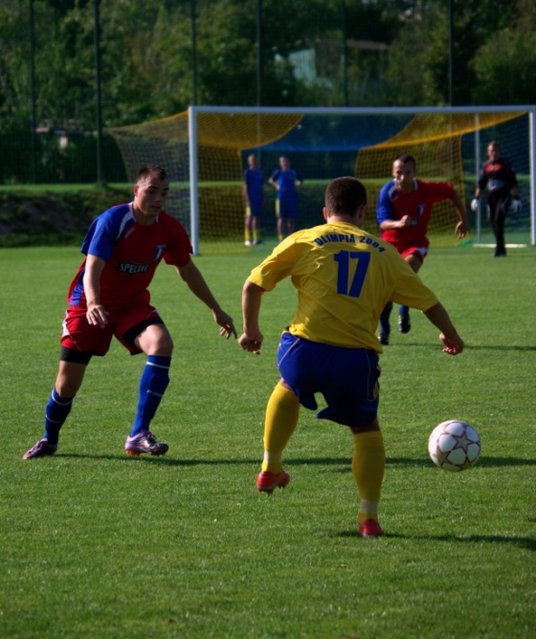 Derbowe zwycięstwo Olimpii 2004 zdjęcie nr 38451