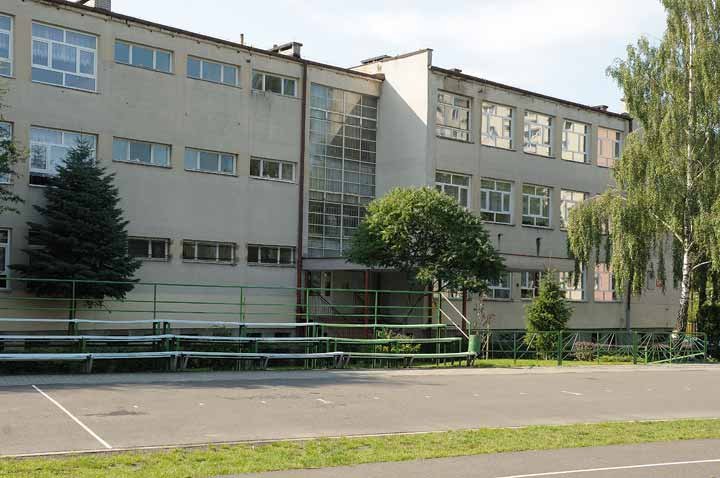 Szkoła Podstawowa nr 12 przy ul. Zajchowskiego