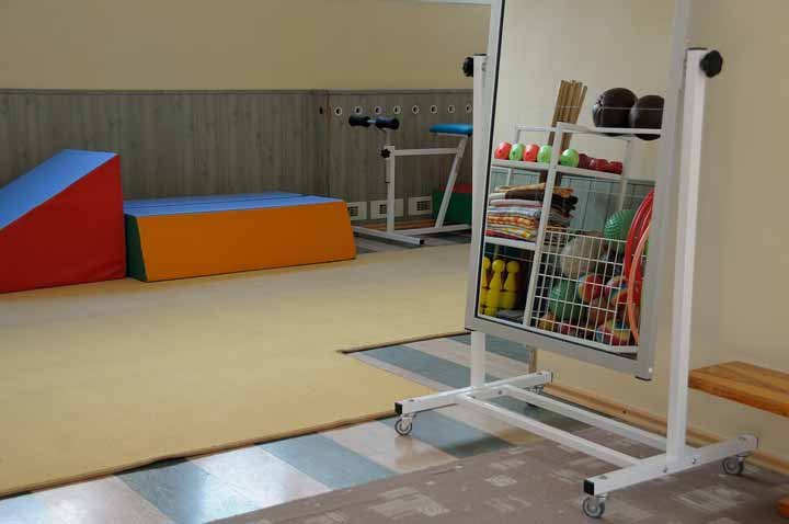 Sala do gimnastyki korekcyjnej w Szkole Podstawowej nr 12