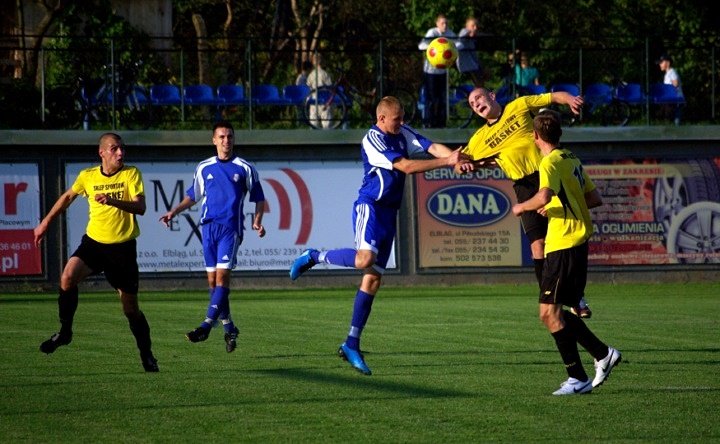 Wygrana Olimpii 2004 po zaciętym meczu zdjęcie nr 39328