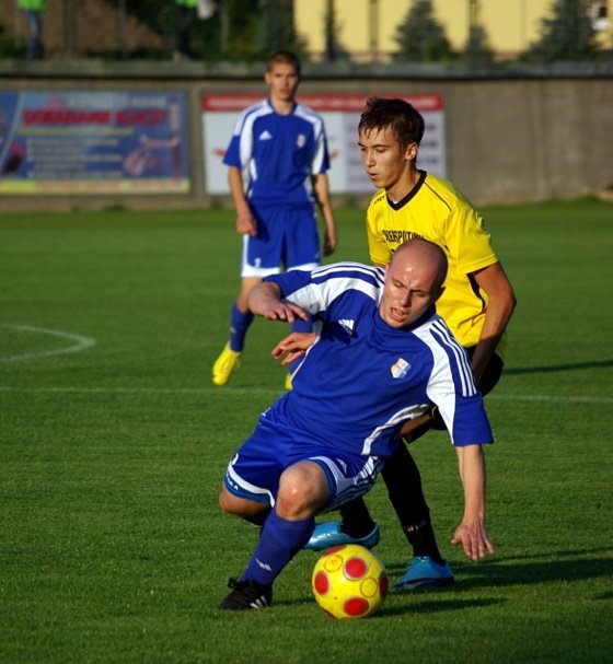 Wygrana Olimpii 2004 po zaciętym meczu zdjęcie nr 39339