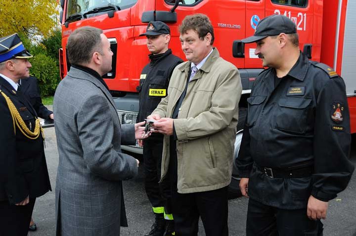Elbląg Przekazanie nowych pojazdów ratowniczo-gaśniczych