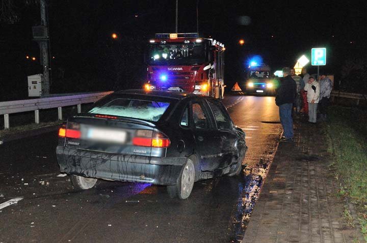 Wypadek na Radomskiej - dwie osoby ranne zdjęcie nr 41161