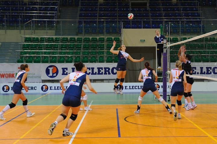Elbląg Siatkarki Orła wygrały z UKS Ozorków 3:2