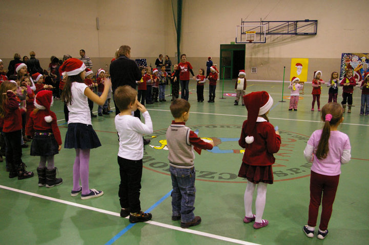 Mikołajowa zabawa w SP 12 zdjęcie nr 41720