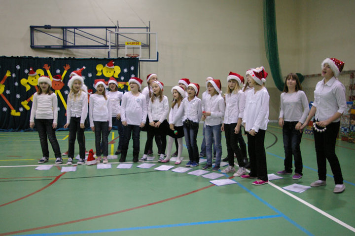 Mikołajowa zabawa w SP 12 zdjęcie nr 41710