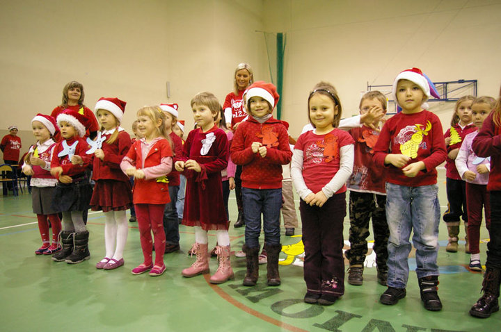 Mikołajowa zabawa w SP 12 zdjęcie nr 41712