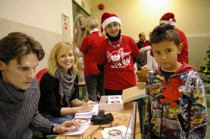 Mikołajowa zabawa w SP 12 zdjęcie nr 41708