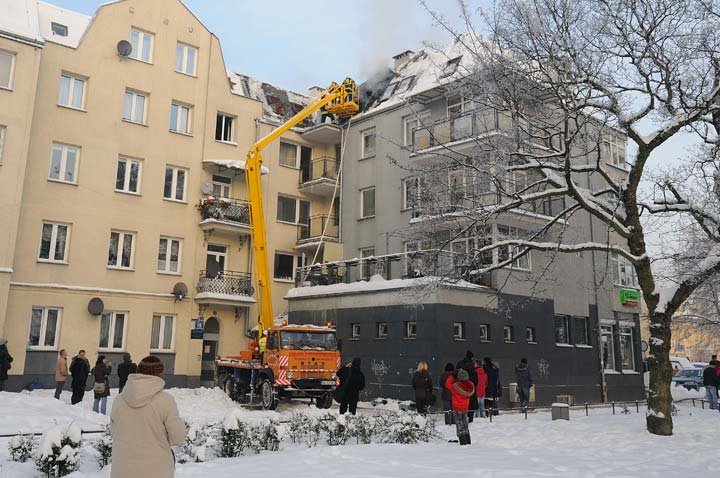 Pożar kamienicy na Bałuckiego zdjęcie nr 41807