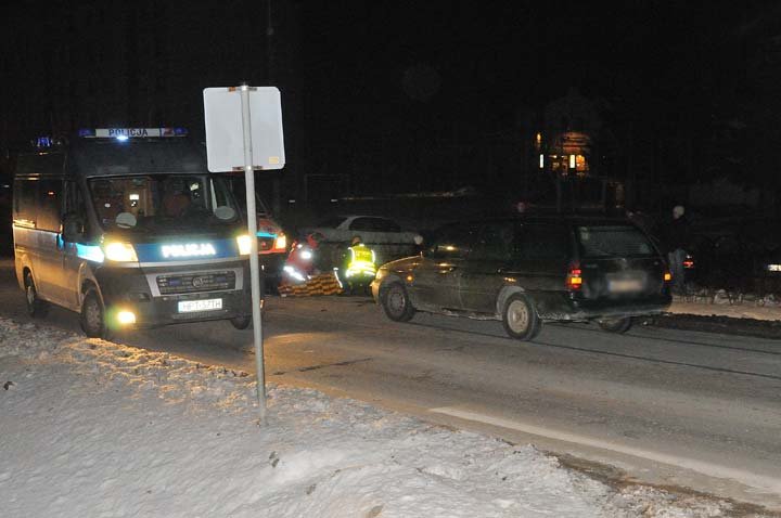 Elbląg Potrącenie dwóch pieszych na pasach