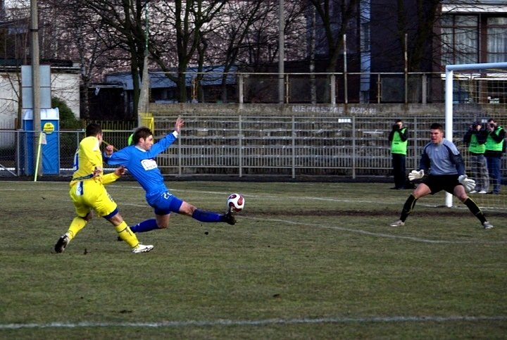 Olimpia wygrała 2:0 z Ruchem i pozostaje liderem zdjęcie nr 42890