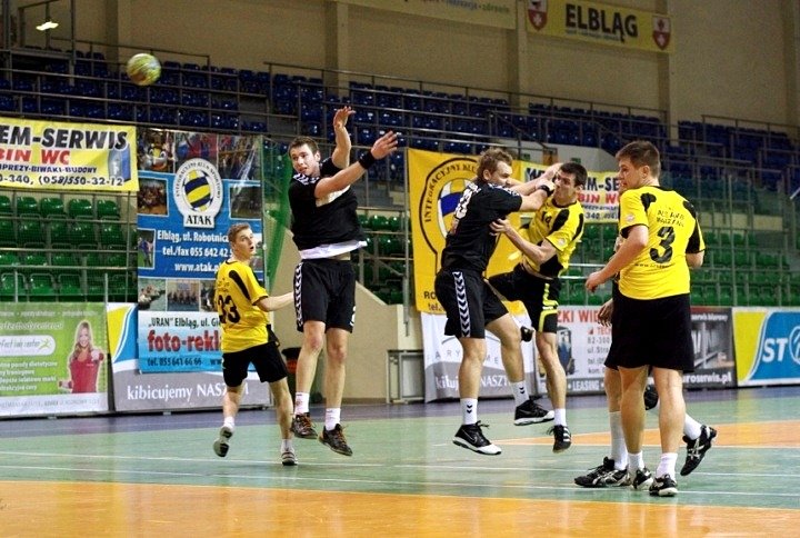 Wójcik Meble-Techtrans Elbląg - AZS AWF Warszawa 32:29 (16:16) zdjęcie nr 43308