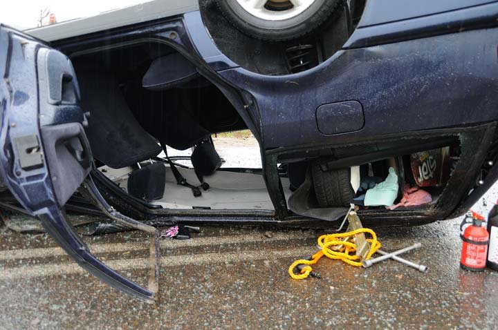 Volkswagenem dachował na Łęczyckiej zdjęcie nr 43360
