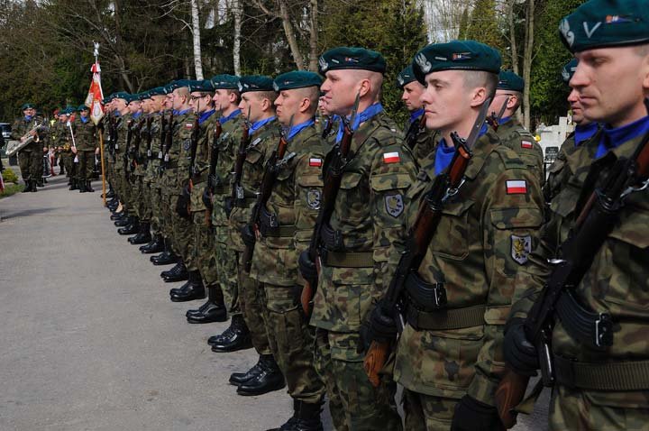 Uroczyste obchody 71. rocznicy Zbrodni Katyńskiej zdjęcie nr 43432