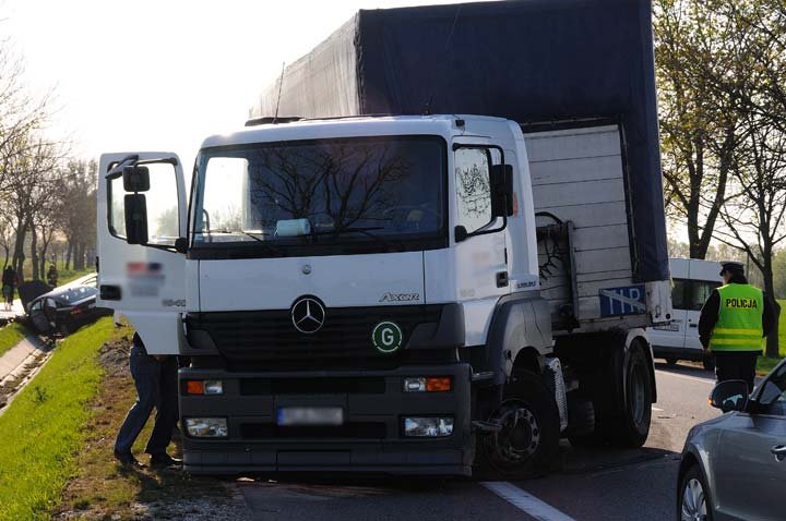 Kazimierzowo - wypadek na "siódemce" zdjęcie nr 43850