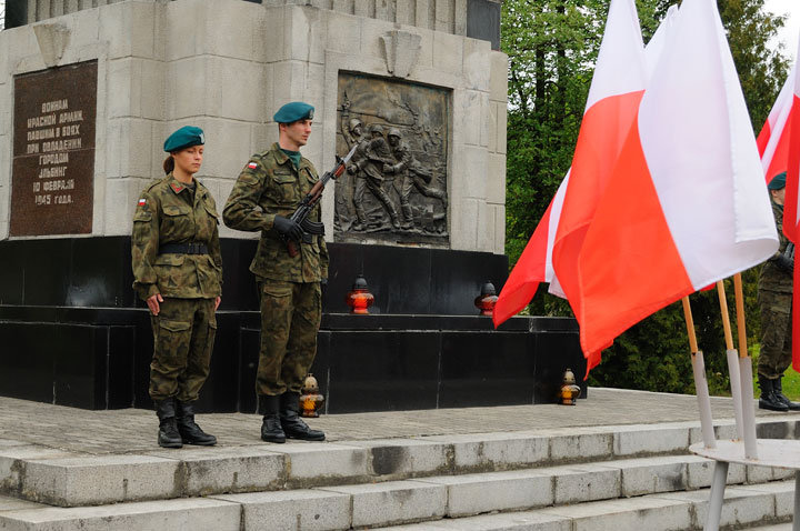 Obchody 66. rocznicy zakończenia II wojny światowej zdjęcie nr 44525