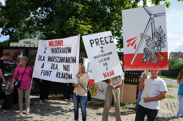Elbląg Pikieta przeciw budowie siłowni wiatrowych w Janowie