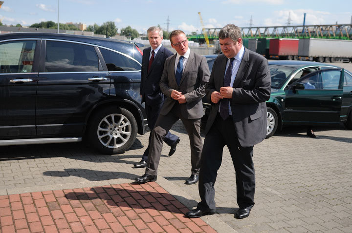 Wizyta wiceministra rolnictwa w elbląskim porcie zdjęcie nr 47975