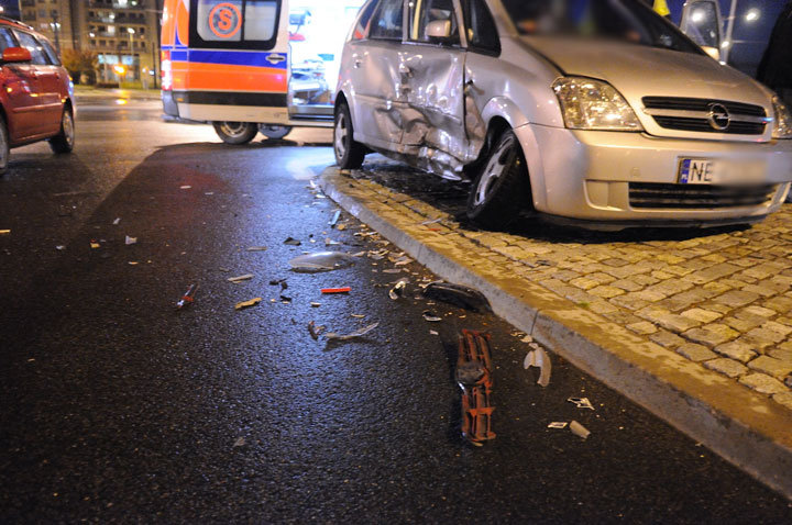 Wypadek na skrzyżowaniu zdjęcie nr 49805