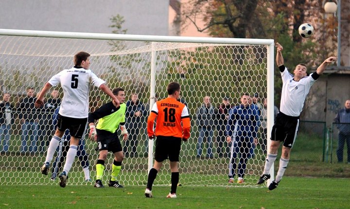 Elbląg Derby dla Olimpii 2004