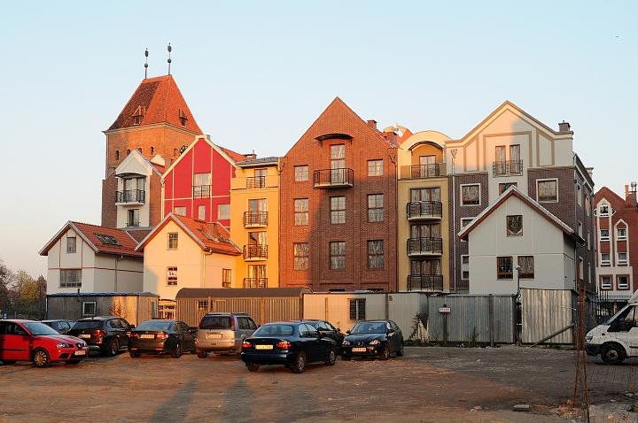 Nowe kamienice na Starym Mieście zdjęcie nr 50273