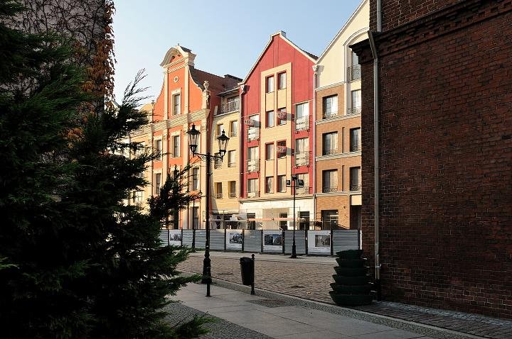 Nowe kamienice na Starym Mieście zdjęcie nr 50265