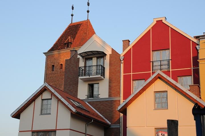 Nowe kamienice na Starym Mieście zdjęcie nr 50272