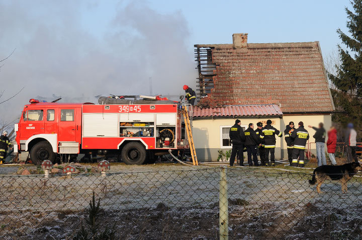 Elbląg Stalewo: pożar budynku mieszkalnego