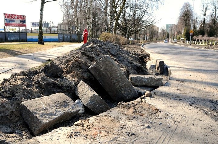 Wymiana krawężników przy ul. Agrykola zdjęcie nr 54669